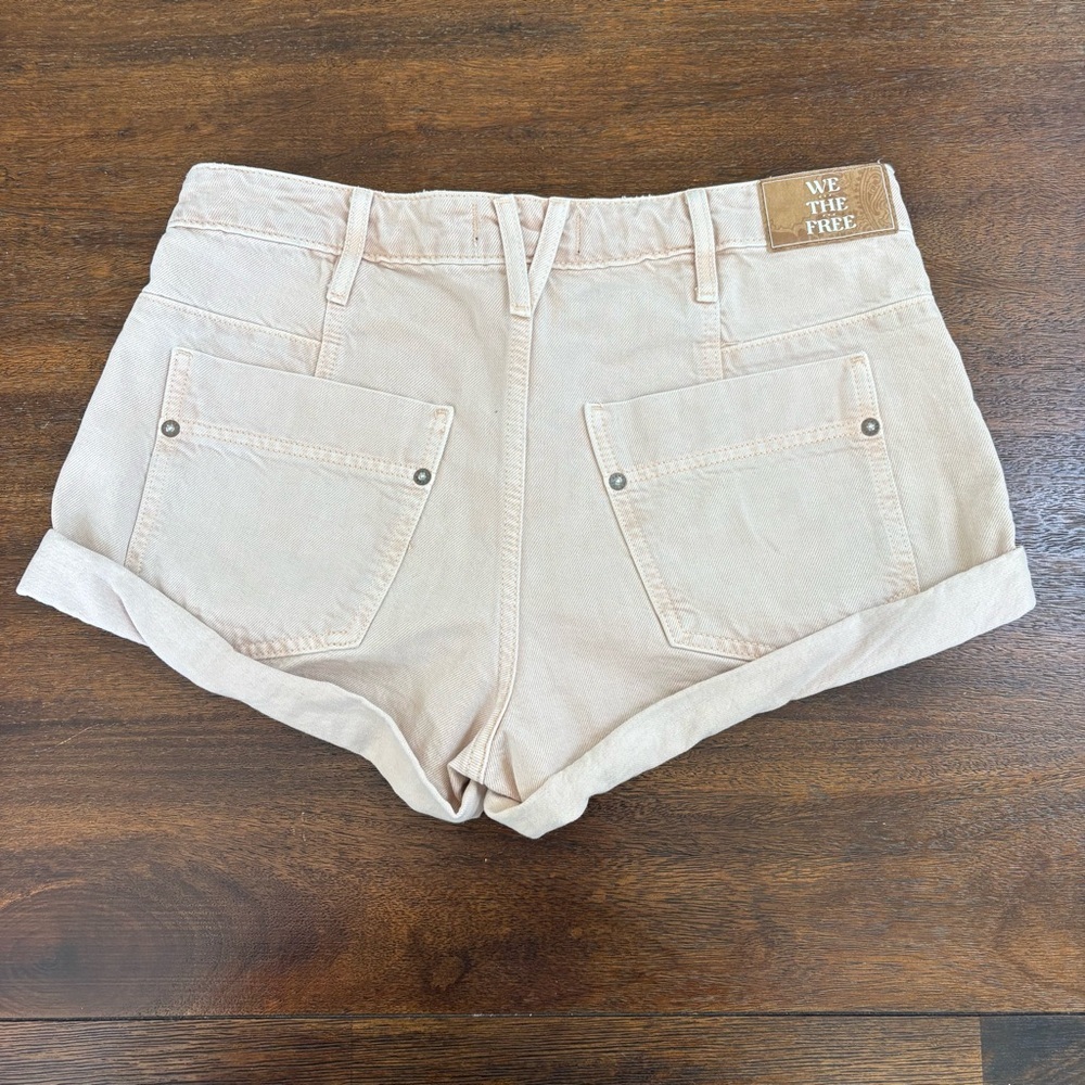 We The Free Beginners Luck Low Rise Slouch Denim Shorts Off White 27 TAG (30”W) - Picture 2 of 8